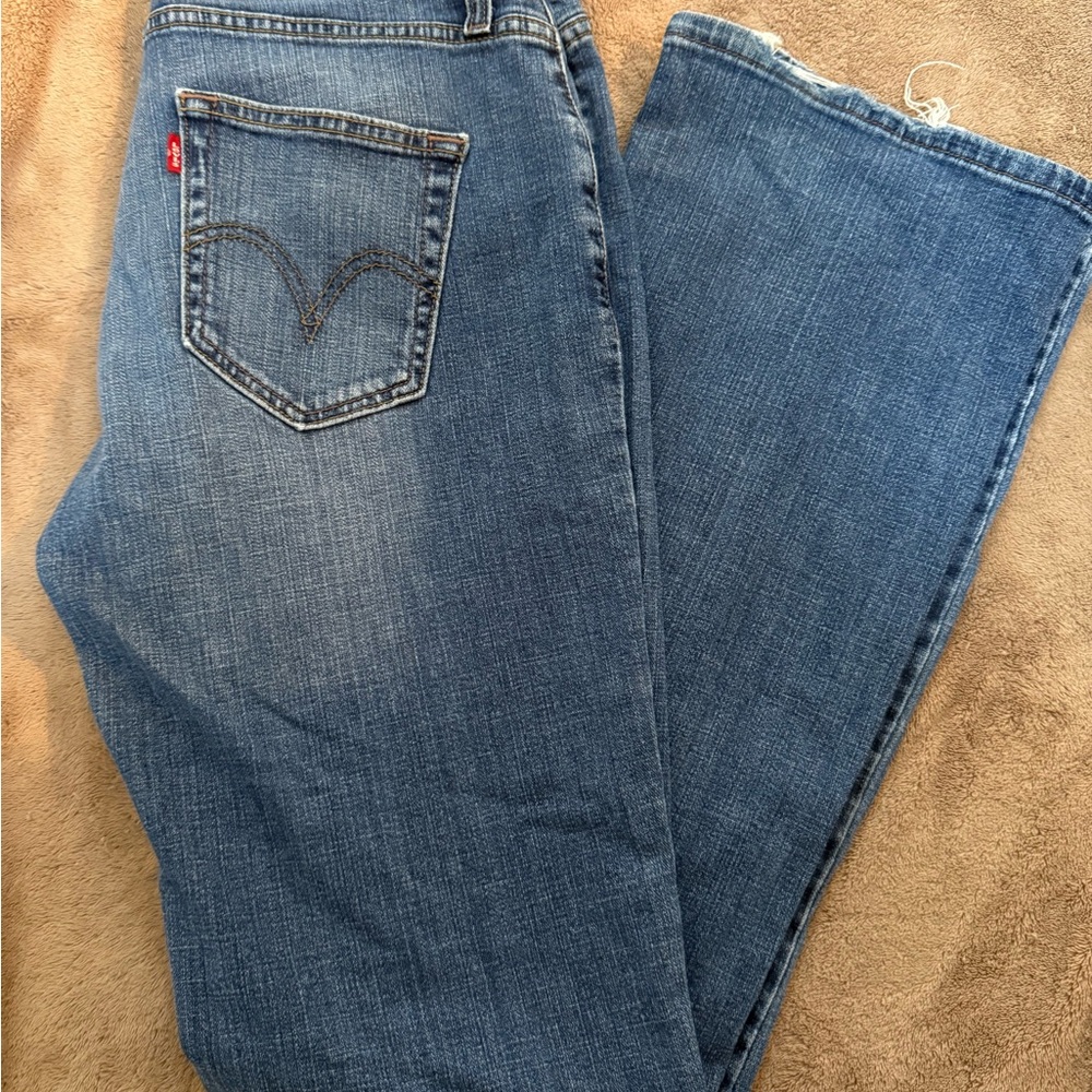 Levi's Women's Straight Leg Blue Jeans